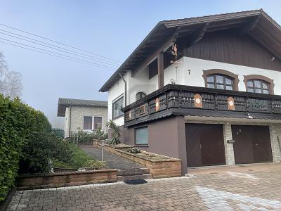 ALTERSGERECHT, POOL, TOP ZUSTAND, EFFIZIENT - Einfamilienhaus Weiskirchen | Angebot:27145234