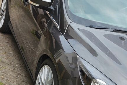 Ford Focus 88.000 km 11.400 &euro; Lonnerstadt 91475