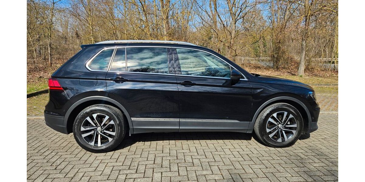 VW Tiguan 153.900 km 19.990 &euro; Salzatal 06198