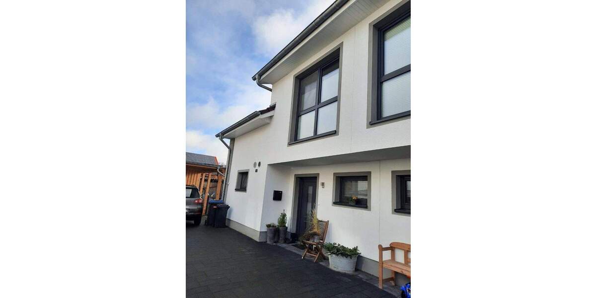 neuwertige DHH in Kirchlinteln-Luttum 4 zimmer