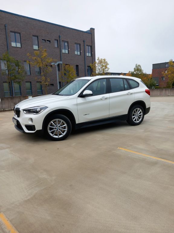 BMW X1 73.000 km 20.100 € Gütersloh 33332