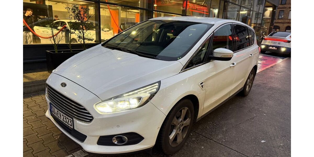 Ford S-Max 169.999 km 12.790 &euro; Sankt Augustin 53757
