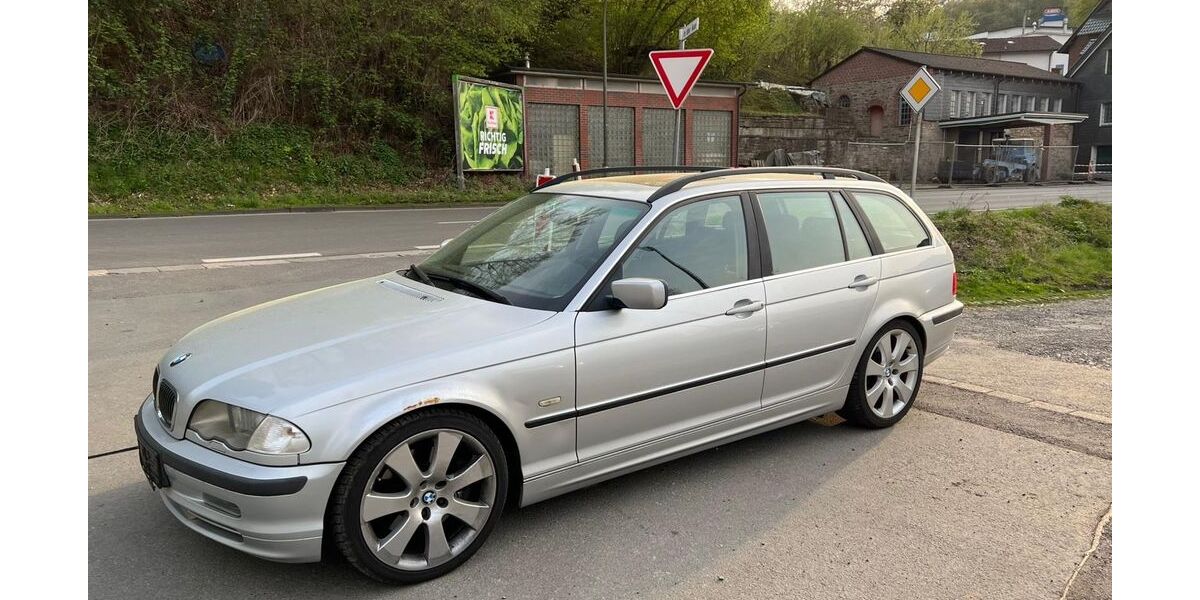 BMW 330 320.000 km 1.990 &euro; Wetter Ruhr 58300