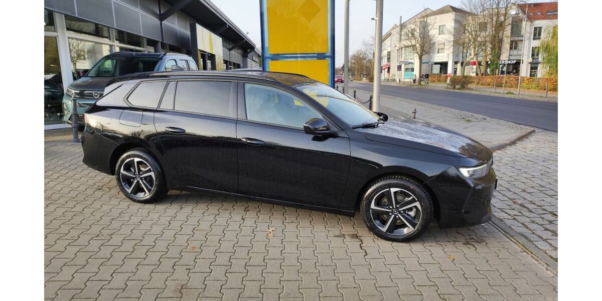 Opel Astra 9.500 km 28.990 &euro; Zossen 15806