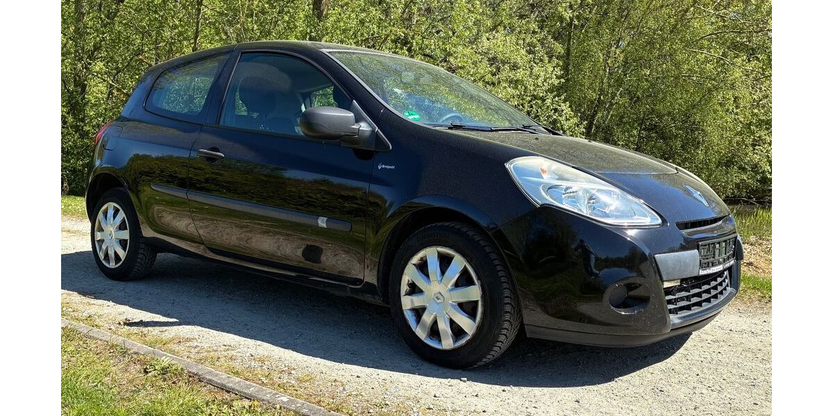 Renault Clio 210.000 km 1.990 &euro; Bremen 28197