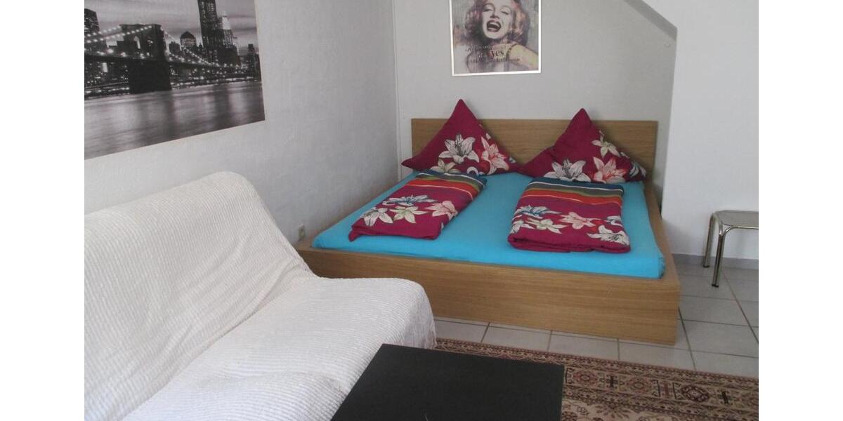 Etagenwohnung Würzburg Dürrbachau - 5 Zimmer, 20 m&sup2;, 25&euro; | Angebot:25218990