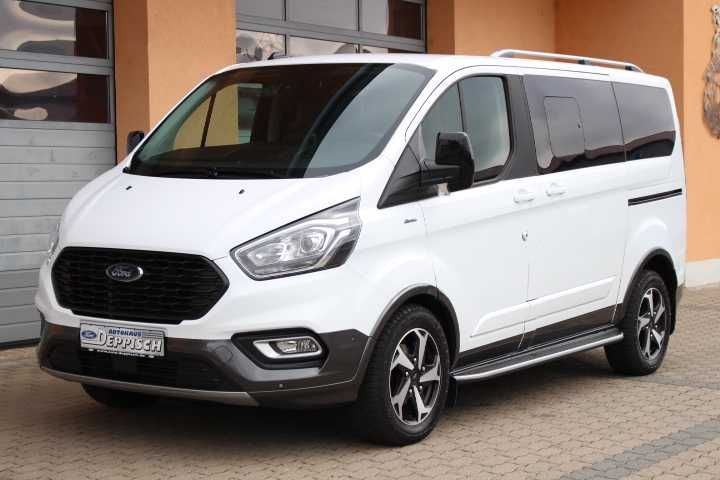 Ford Tourneo Custom 32.500 km 42.490 € Werneck 97440