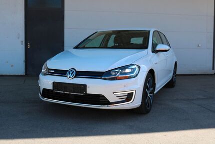 VW Golf 61.177 km 15.790 &euro; Karlsfeld 85757