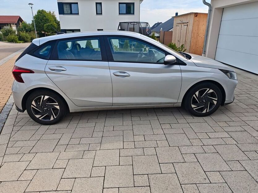 i20