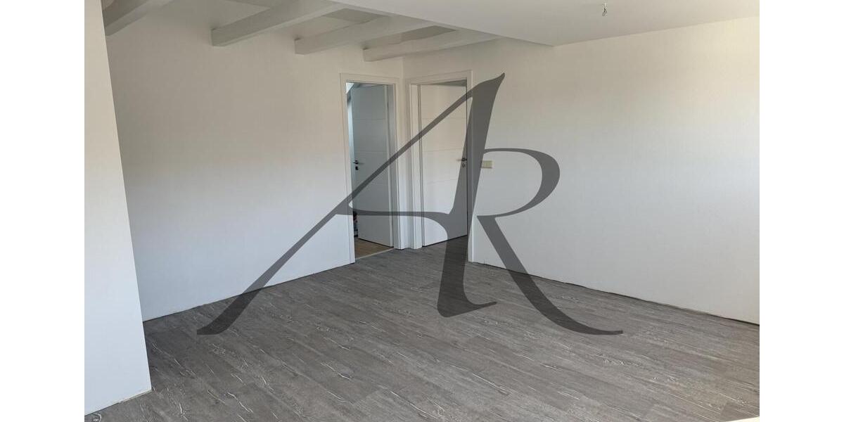 Etagenwohnung Tangerhütte - 3 Zimmer, 80 m&sup2;, 600&euro; | Angebot:23471110