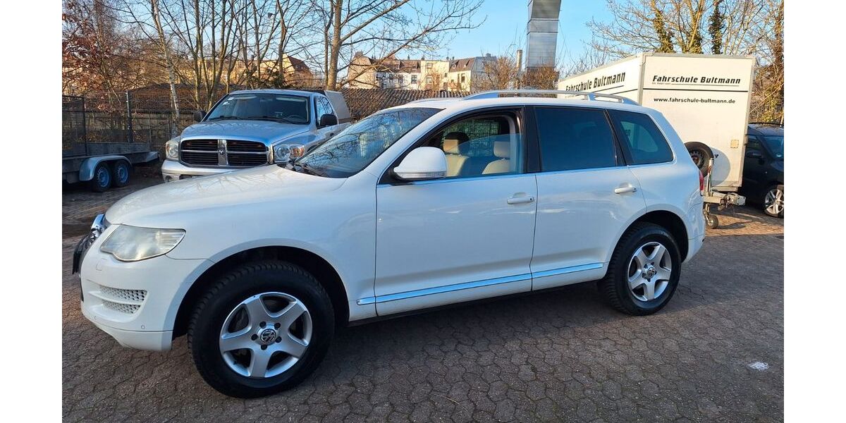 VW Touareg 230.000 km 8.450 &euro; Bremerhaven 27576