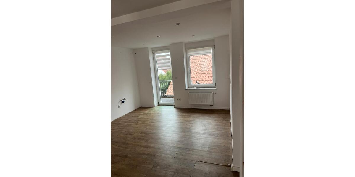 Etagenwohnung Blomberg - 4 Zimmer, 150 m&sup2;, 850&euro; | Angebot:25364972