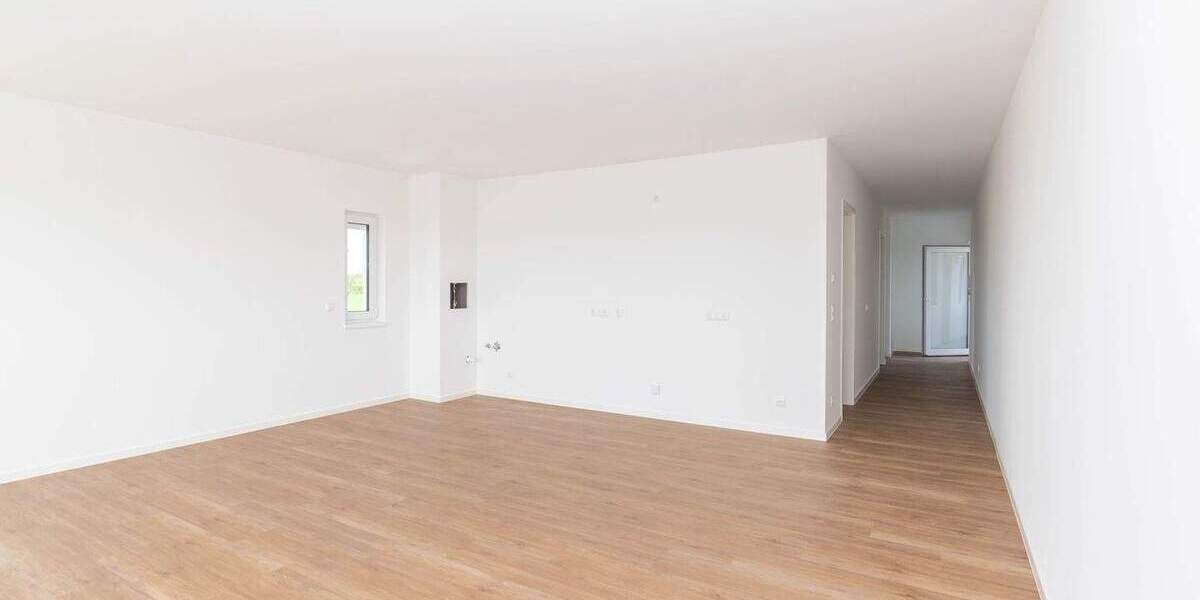 ERSTKLASSIG UND EINZIGARTIG 3-Raum-Wohnung mit Südbalkon, Weitblick & PKW-Stellplatz 3 zimmer