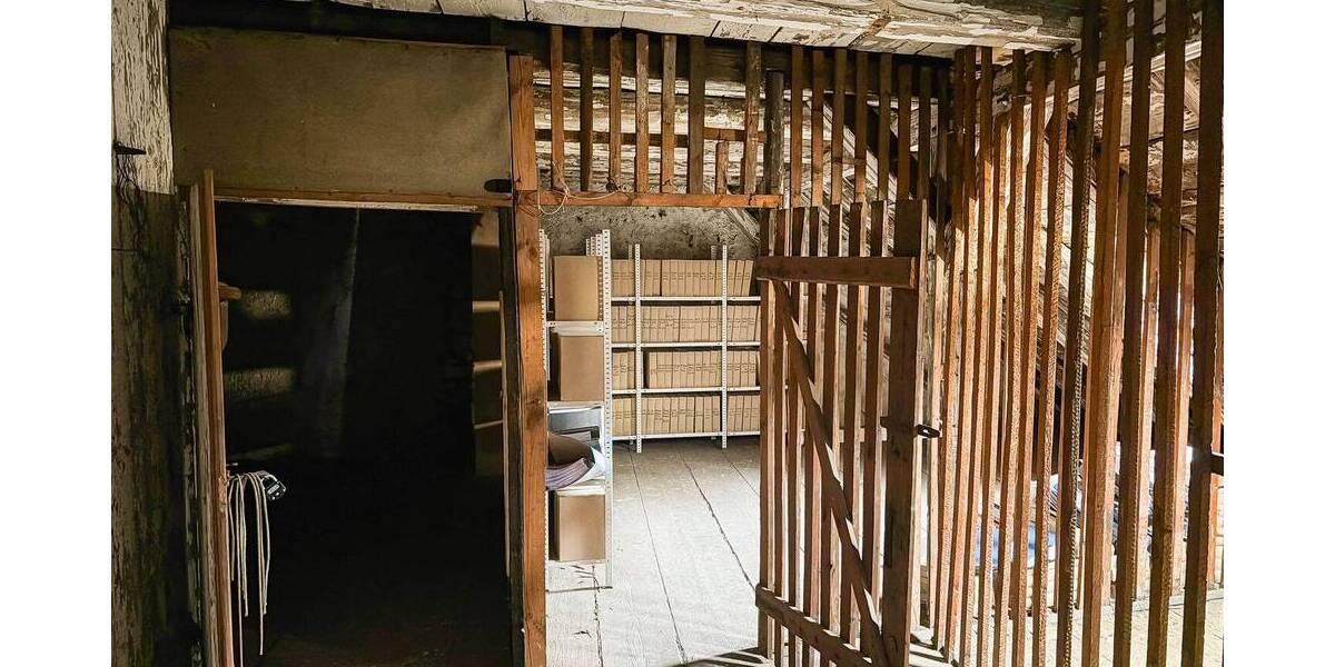 Gewerbeobjekt Hof Innenstadt - 8 Zimmer, 340.000&euro; | Angebot:26799035