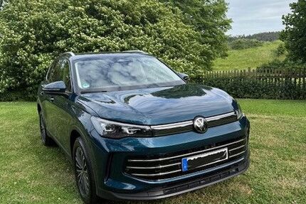 VW Tiguan 21.900 km 41.500 &euro; Pfaffenhofen a.d.Ilm 85276