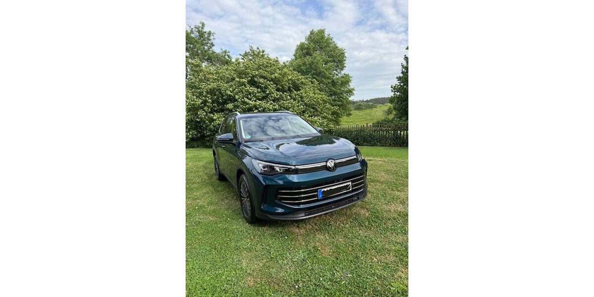 VW Tiguan 21.900 km 41.500 &euro; Pfaffenhofen a.d.Ilm 85276