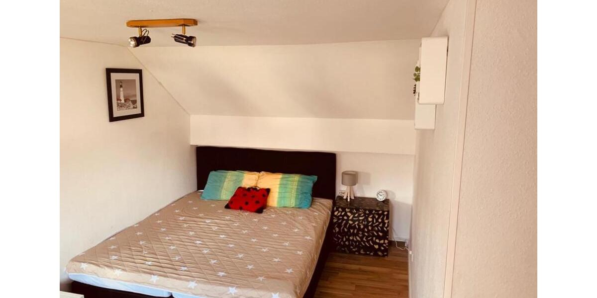 Erdgeschoßwohnung Bad Urach - 2 Zimmer, 32 m&sup2;, 310&euro; | Angebot:25843435