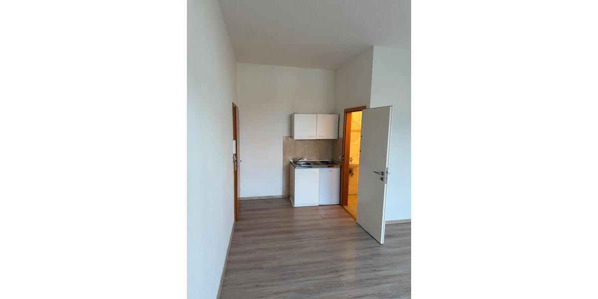Hochparterre Peine - 1 Zimmer, 24 m&sup2;, 250&euro; | Angebot:26400066