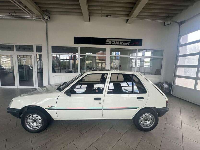Peugeot 205 61.675 km 3.999 € Ballenstedt 06493