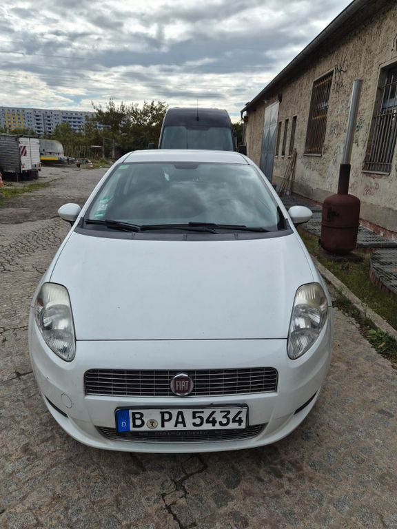 Fiat Punto 88.100 km 2.200 € Berlin 10318