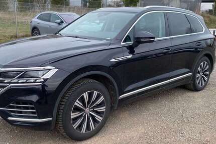 VW Touareg 127.000 km 32.000 &euro; Volkmarsen 34471