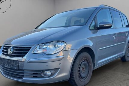 VW Touran 61.000 km 9.990 &euro; Tamm 71732