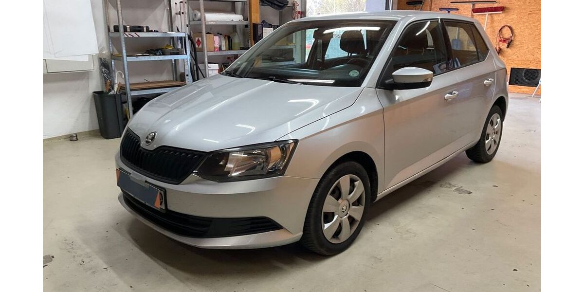 Skoda Fabia 88.970 km 6.985 &euro; Chemnitz OT Wittgensdorf 09228