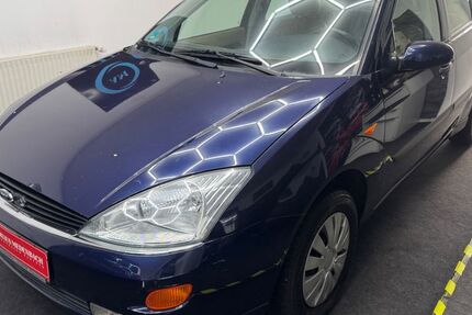 Ford Focus 148.543 km 2.750 &euro; Wiesbaden 65207