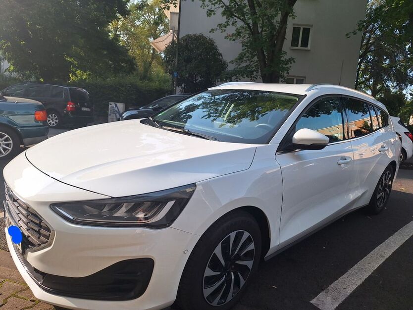 Ford Focus 15.000 km 21.500 € Frankfurt 65929