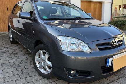 Toyota Corolla 156.000 km 4.990 &euro; Ohmden 73275
