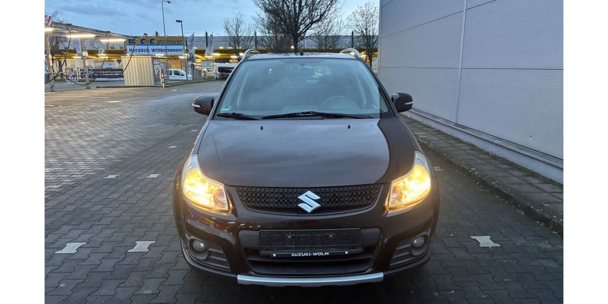 Suzuki SX4 127.000 km 7.799 &euro; Wiesbaden 65201