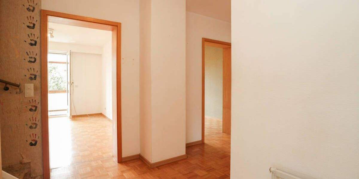 Handwerker gesucht: geräumiges Haus auf Erbpacht 6 zimmer