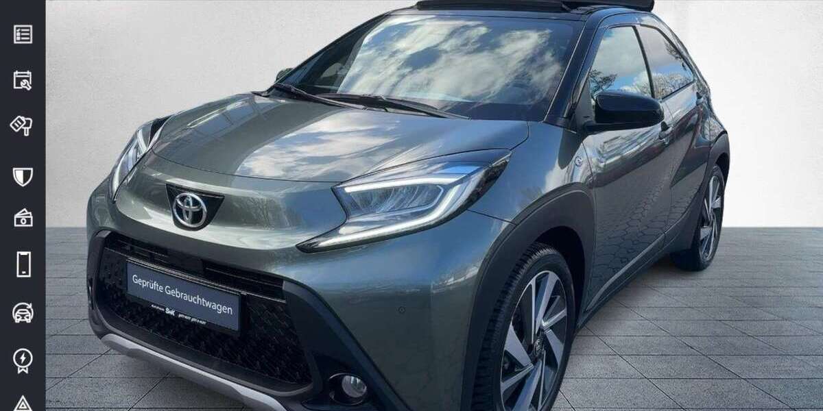 Toyota Aygo 27.891 km 18.890 &euro; Hamburg 21079