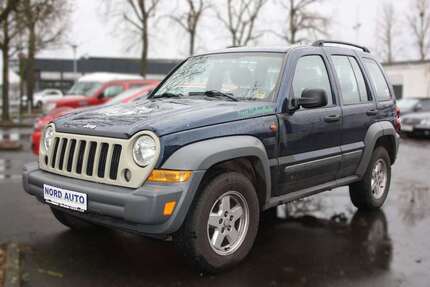 Jeep Cherokee 260.000 km 1.900 &euro; Berlin Hennigsdorf 16761