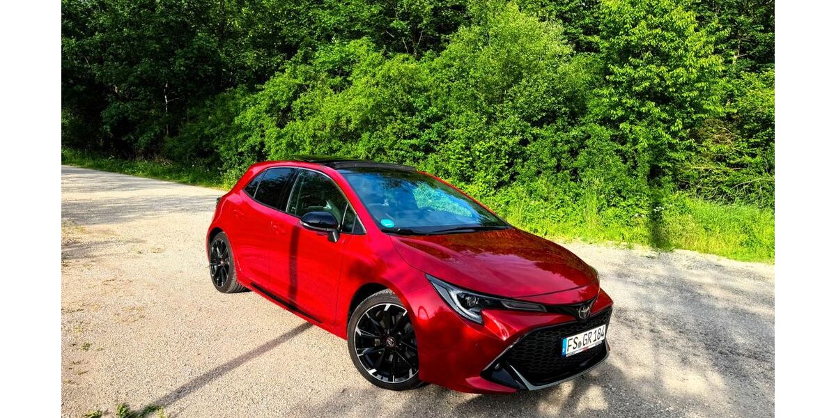 Toyota Corolla 75.000 km 22.999 &euro; Langenbach 85416