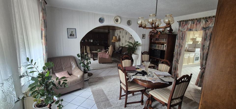 Doppelhaushälfte Nalbach - 9 Zimmer, 172 m&sup2;, 158.000&euro; | Angebot:26729814
