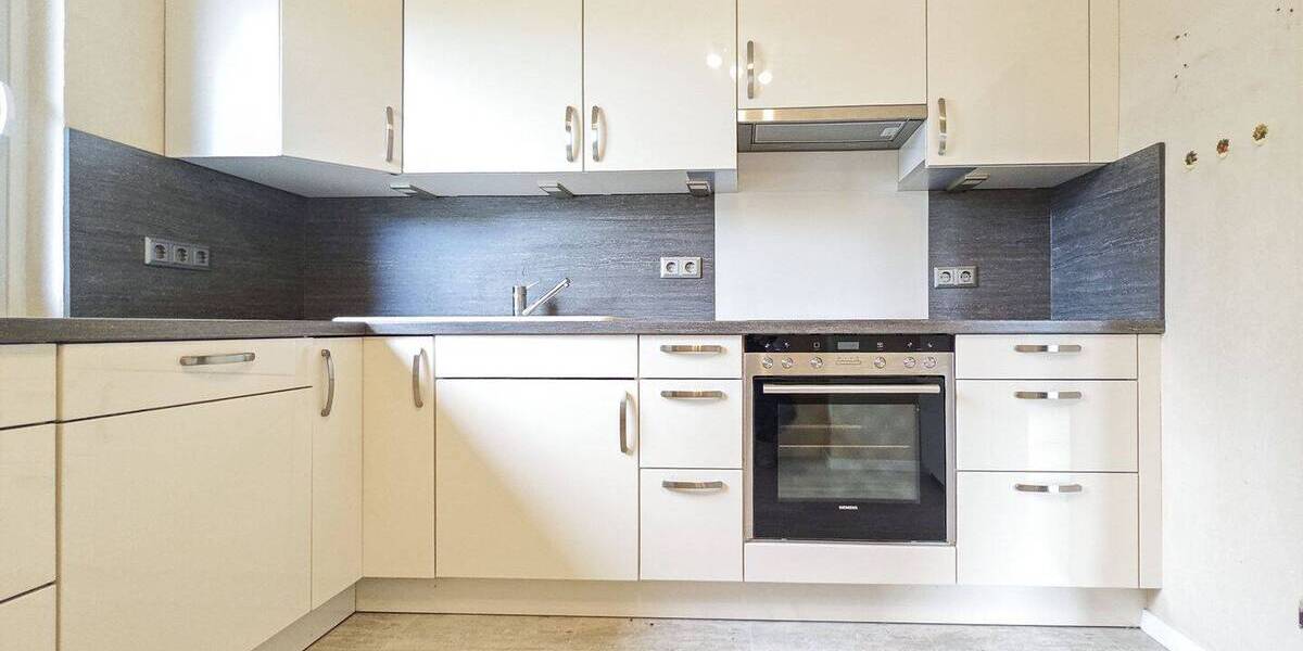 Mehrfamilienhaus, Wohnhaus Bremen Burg-Grambke - 6 Zimmer, 143 m&sup2;, 376.000&euro; | Angebot:26820353