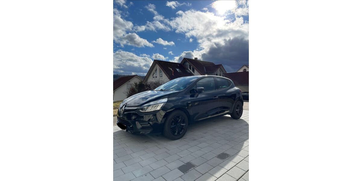 Renault Clio 153.412 km 7.400 &euro; Auenwald 71549