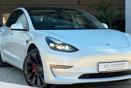 Tesla Model 3 62.500 km 33.480 € Landau a.d.Isar 94405