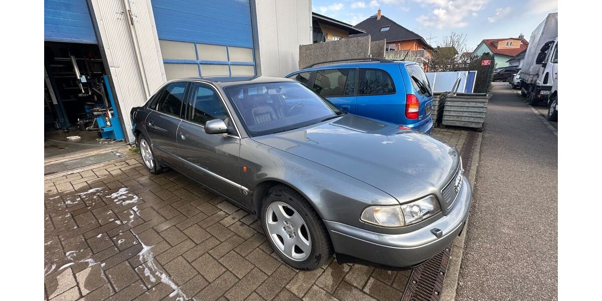 Audi A8 226.000 km 5.700 &euro; Hohengehren 73666
