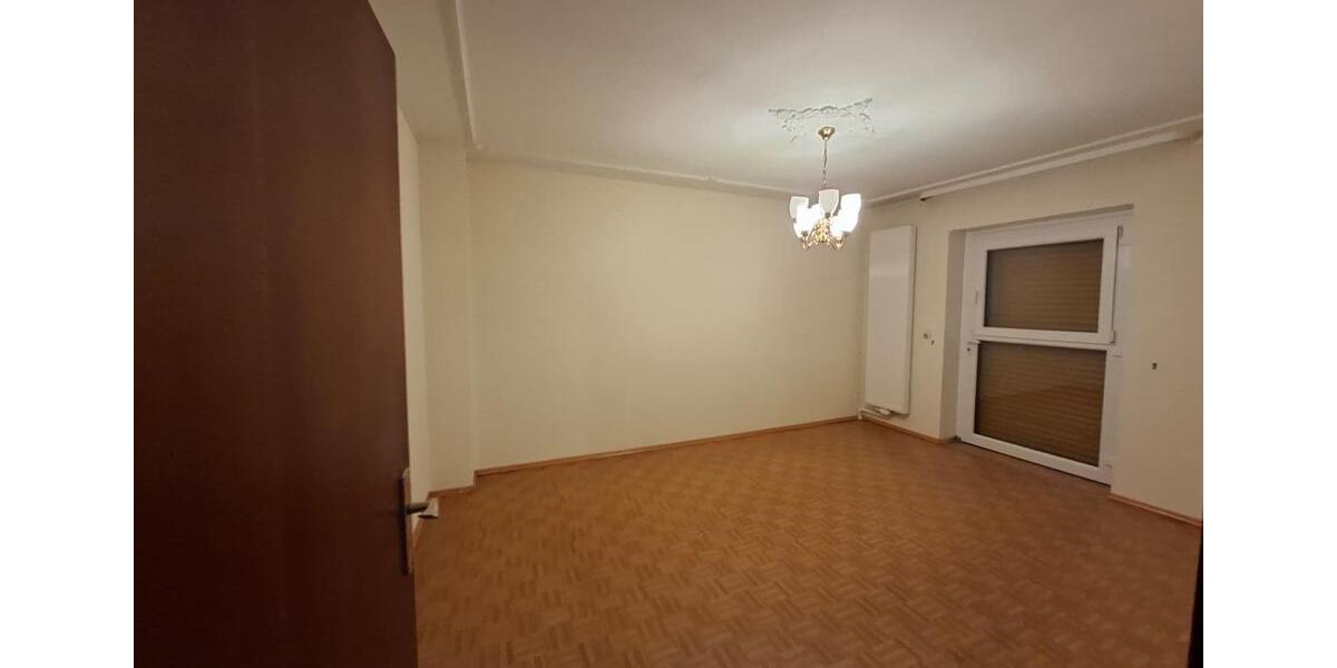 135 m² Erdgeschosswohnung zu vermieten 5 zimmer