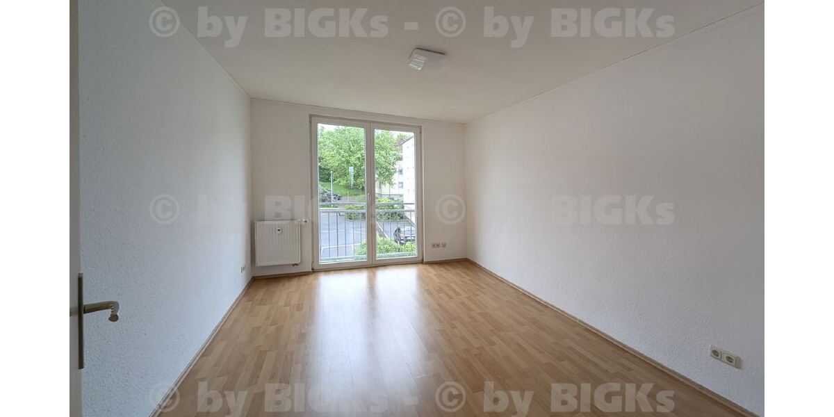 BIGKs - Suhl-Leninring: FREIE AUSSICHT - 3 Raum Wohnung Suhl,sep.Küche,Dusch-Wannenbad, Balkon (-;) - Etagenwohnung Suhl Suhl Friedrich-Wolf-Straße | Angebot:27212620