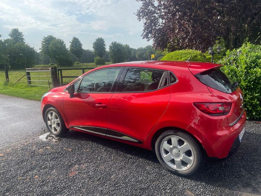 Renault Clio 102.000 km 6.500 € Grefrath 47929