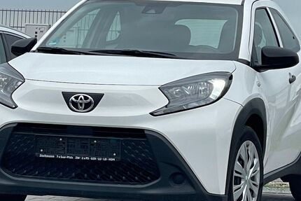 Toyota Aygo (X) 21.348 km 9.999 &euro; Dietzenbach 63128