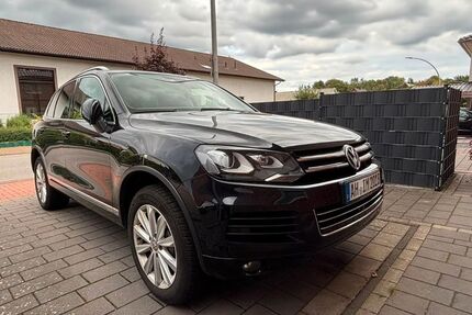 VW Touareg 211.000 km 13.299 &euro; Reken 48734