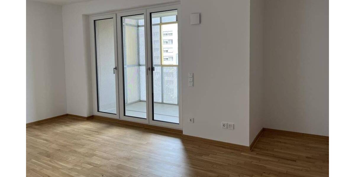 Etagenwohnung Dresden Innere Altstadt - 3 Zimmer, 101 m&sup2;, 1.325&euro; | Angebot:26835564