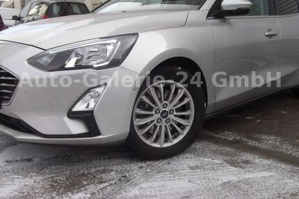 Ford Focus 179.000 km 9.499 &euro; Berlin 12277