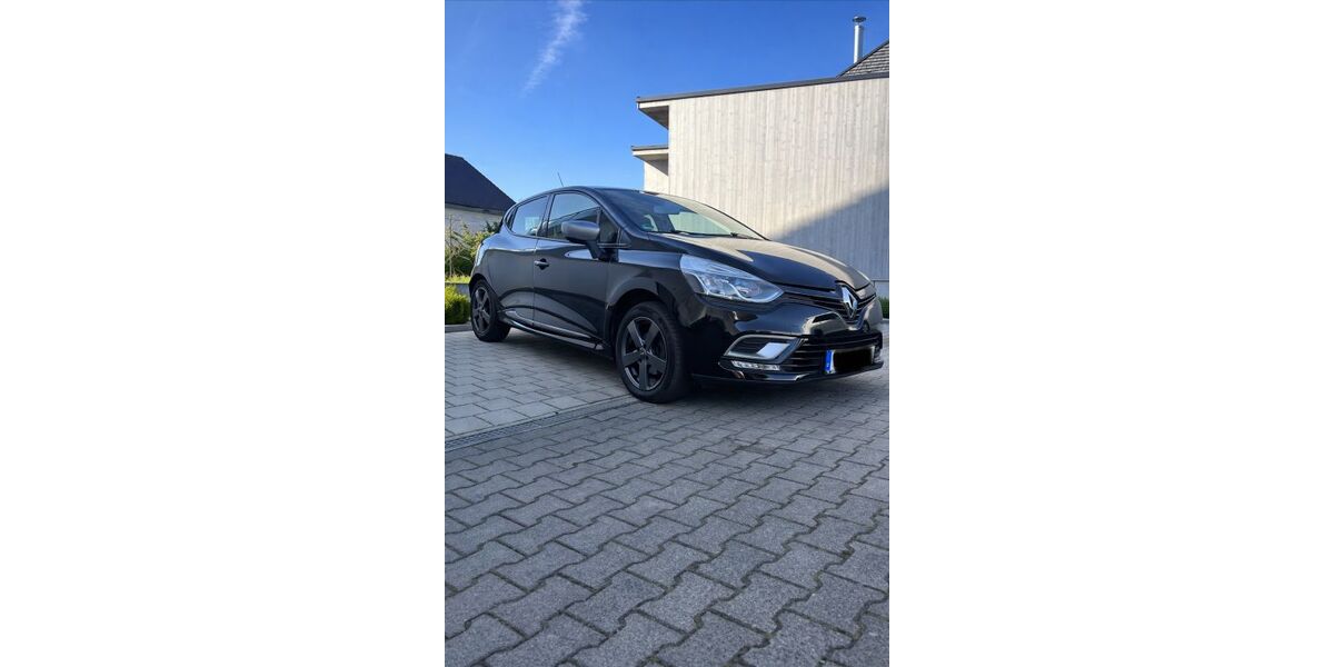 Renault Clio 83.140 km 9.900 &euro; Bad dürrheim 78073