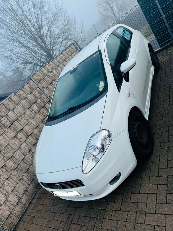 Fiat Grande Punto 148.000 km 2.600 € Dernbach 56428