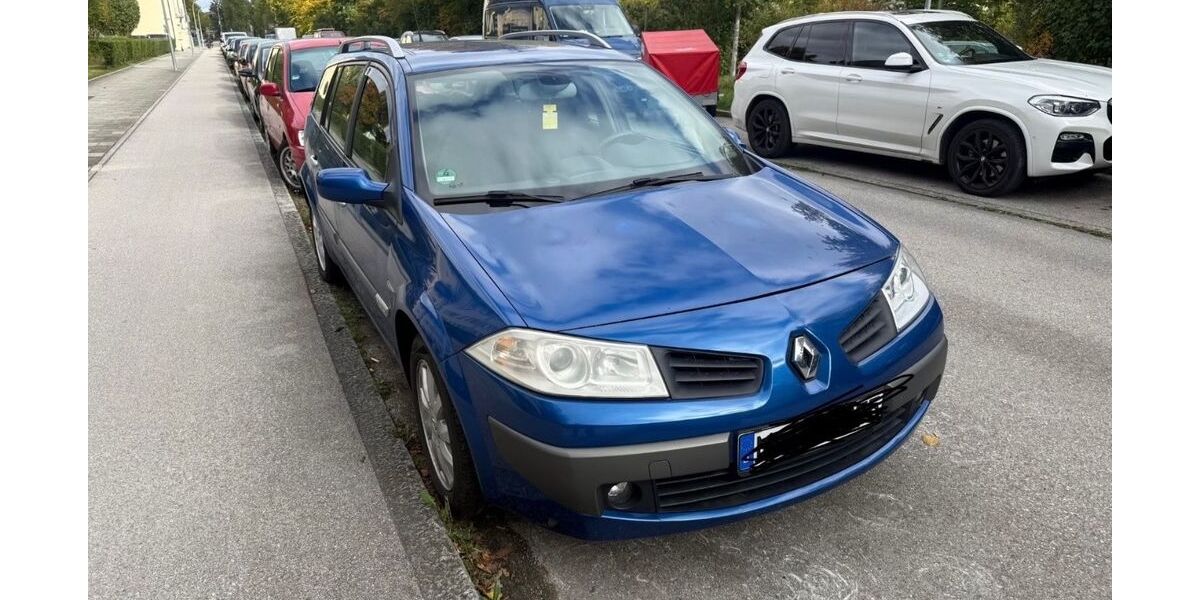 Renault Megane 178.185 km 2.700 € München 81377